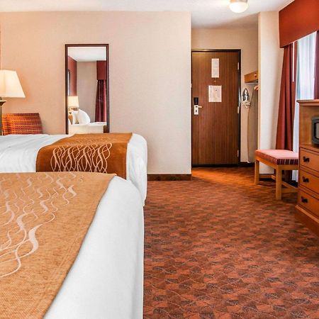 Comfort Inn & Suites And Conference Center Mount Pleasant Exteriér fotografie