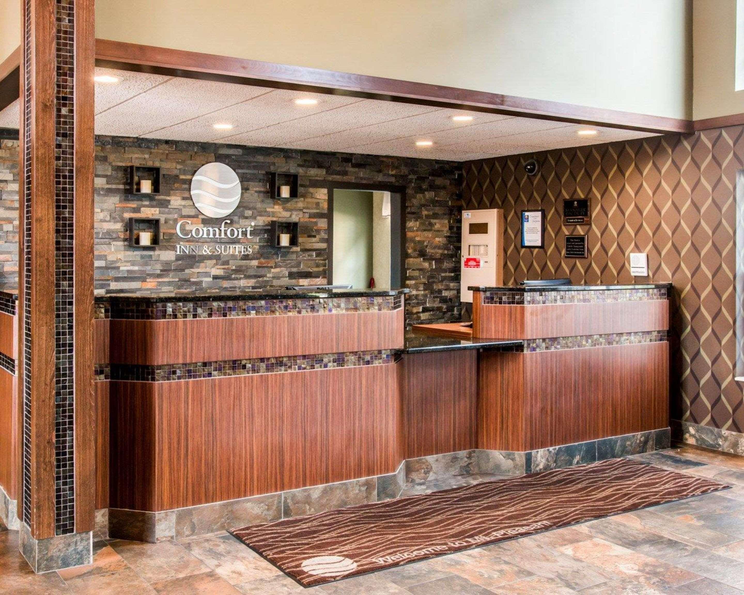 Comfort Inn & Suites And Conference Center Mount Pleasant Exteriér fotografie