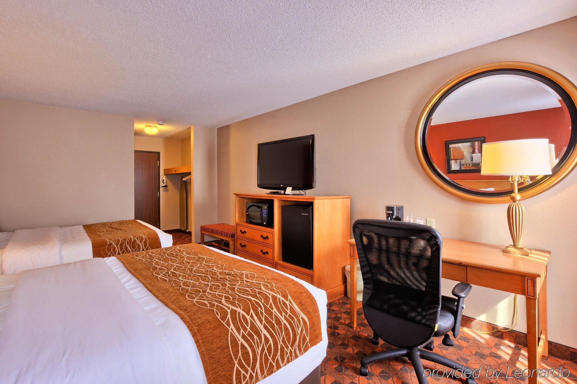 Comfort Inn & Suites And Conference Center Mount Pleasant Exteriér fotografie