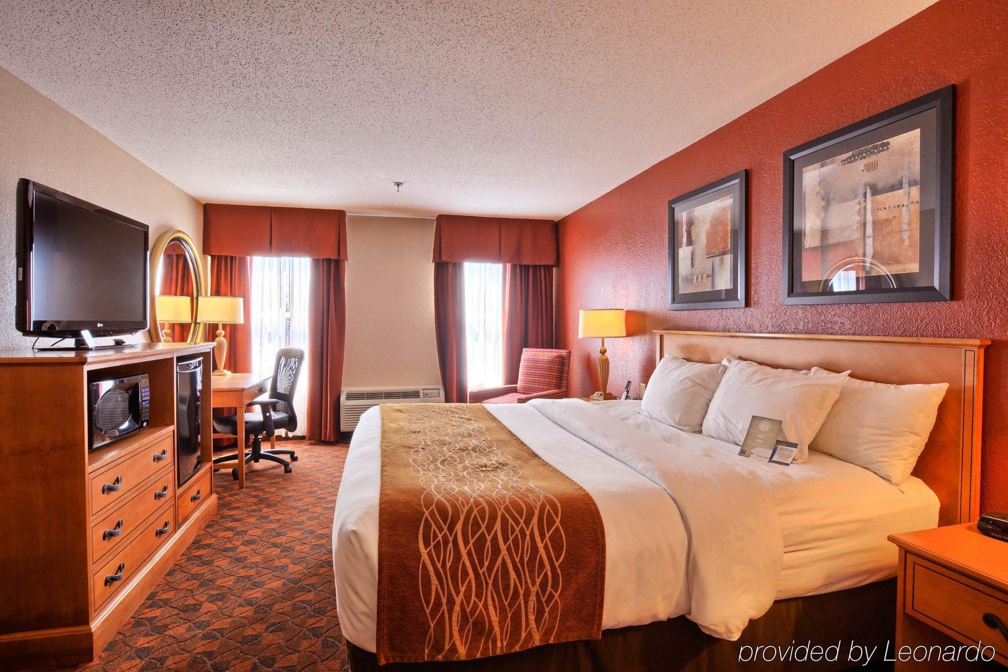 Comfort Inn & Suites And Conference Center Mount Pleasant Exteriér fotografie